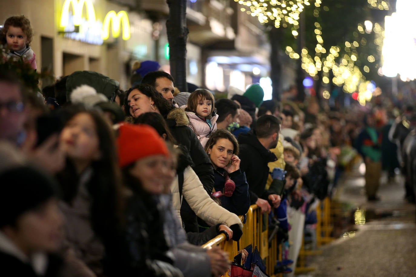 La cabalgata llena de magia e ilusión las calles de Oviedo