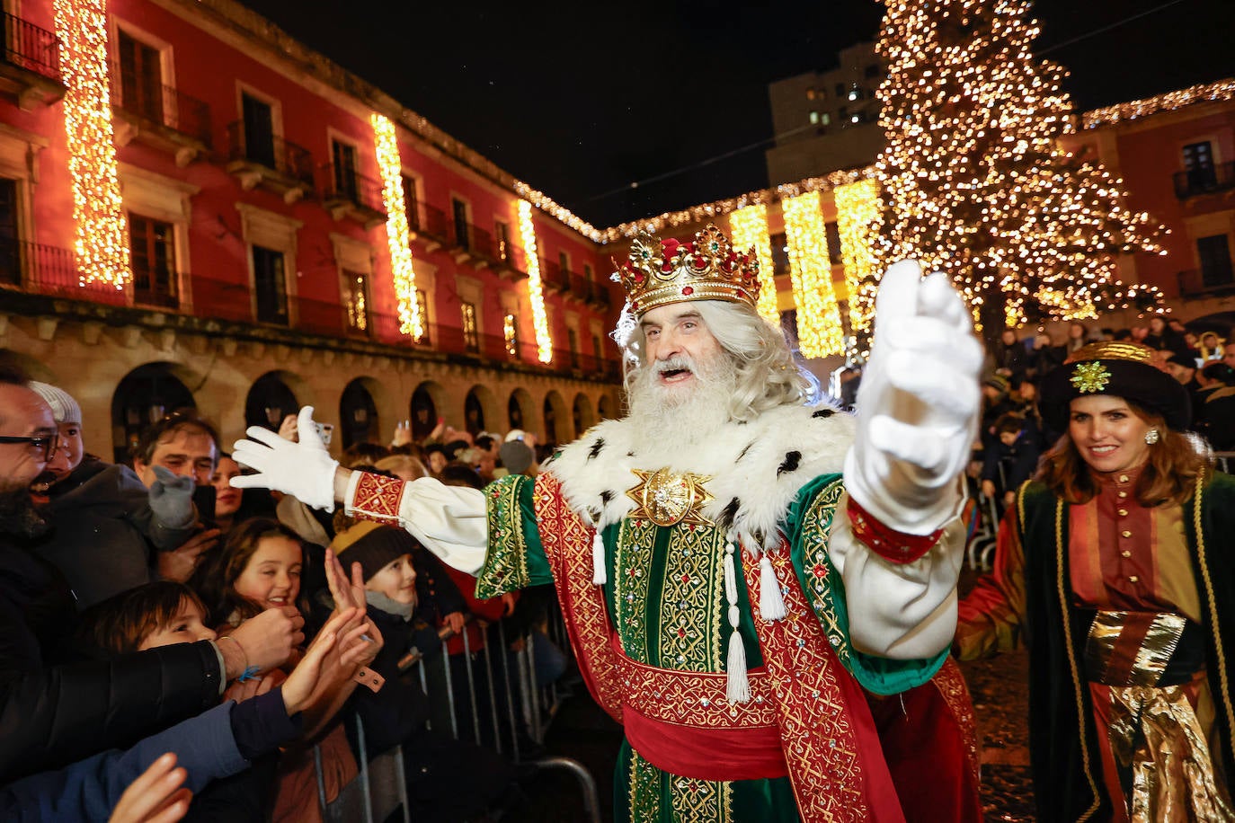 Los Reyes en el Ayuntamiento de Gijón