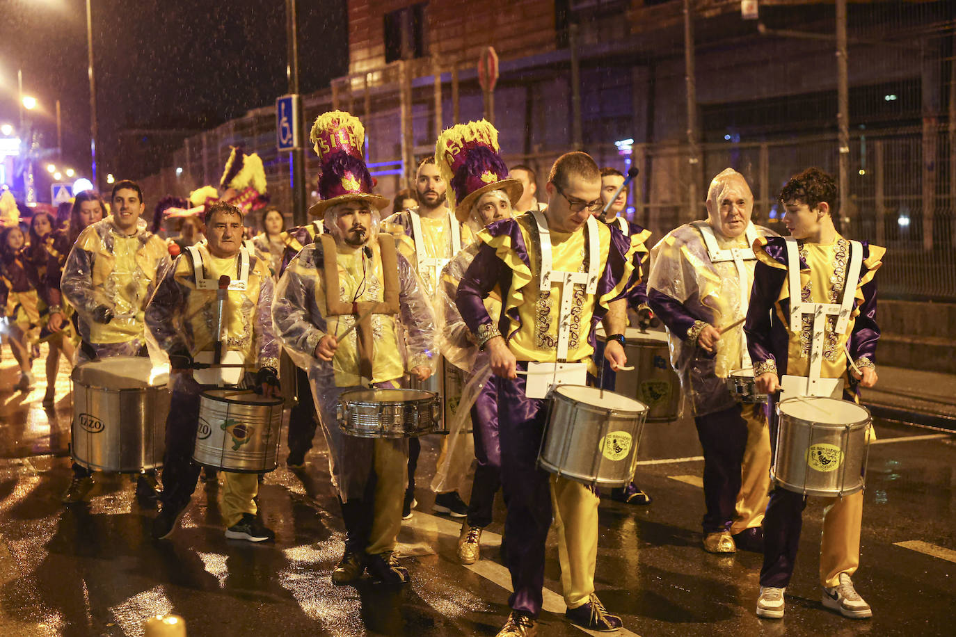 Lugones recibe a los Reyes Magos con los brazos abiertos