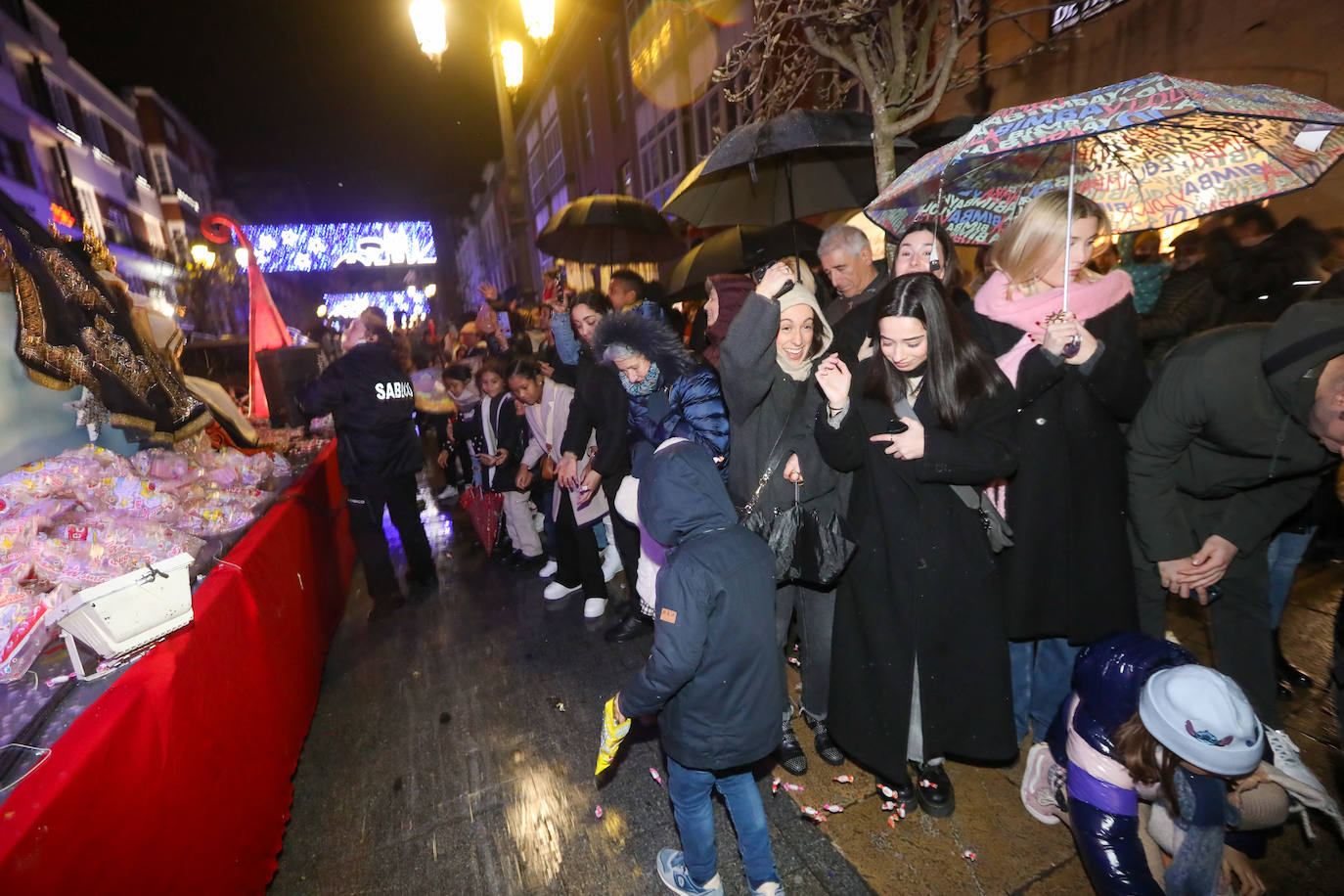 Todas las fotos de la cabalgata de los Reyes Magos en Avilés