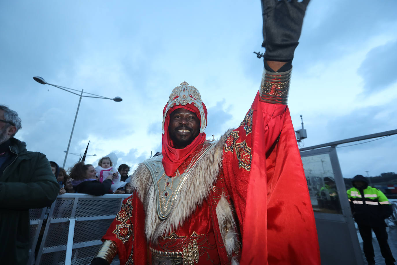 Todas las fotos de la cabalgata de los Reyes Magos en Avilés