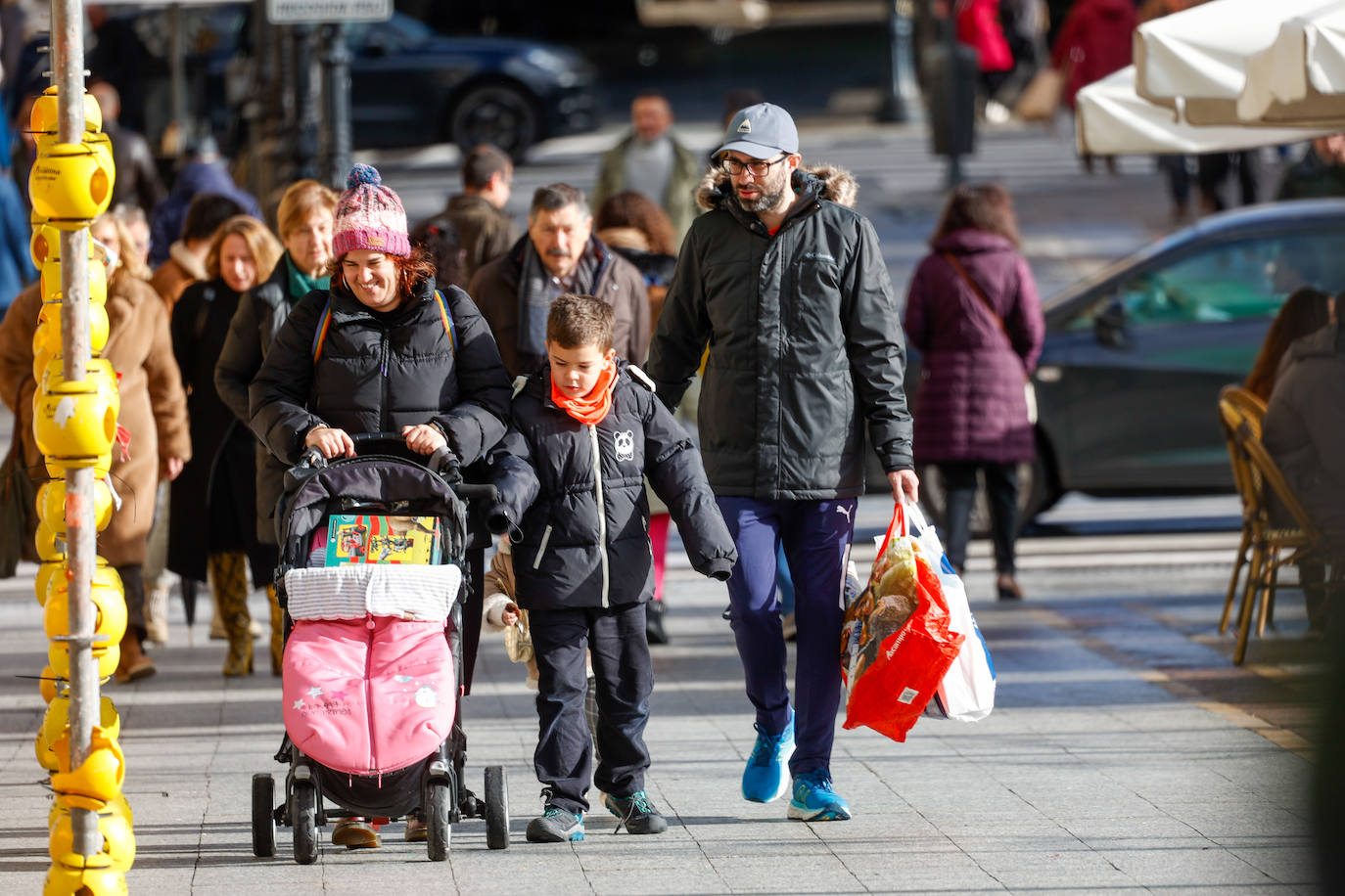 Una mañana de Reyes cargada de ilusión y de regalos en Asturias