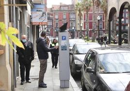 Parquímetro de la ORA, en Gijón.