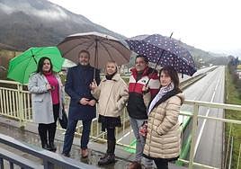 Los representantes de Vox, Jasmina Canal, Javier Jové, Sara Álvarez Rouco, Manuel González Fueyo y Marta Fernández.