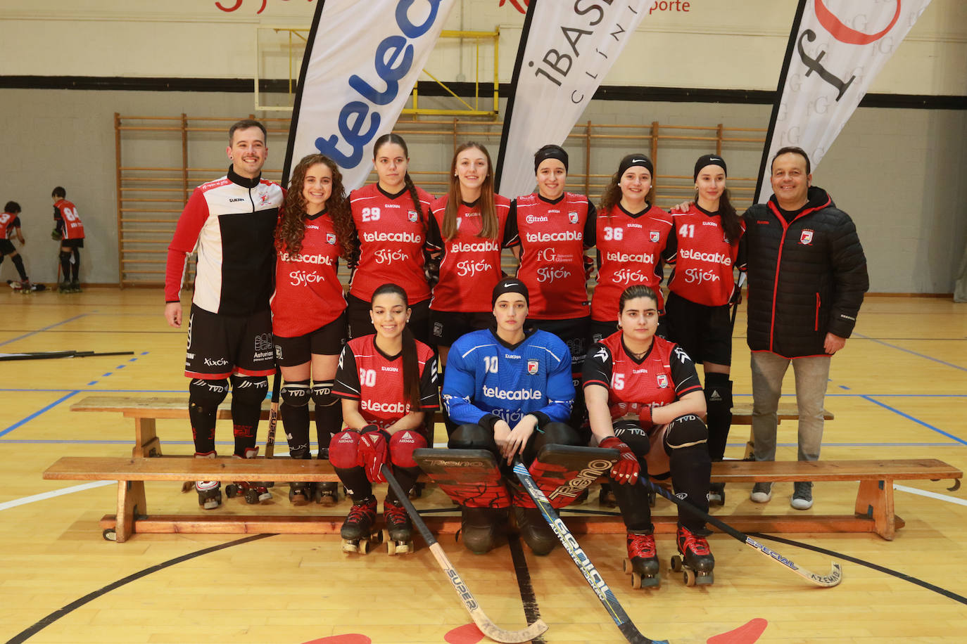 Así ha sido la presentación de equipos del Telecable en el pabellón Mata-Jove