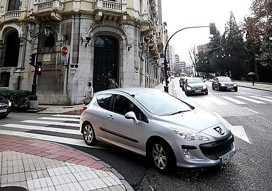 La media de antigüedad de los coches en Oviedo es de 12,14 años en un parque de 133.766 vehículos