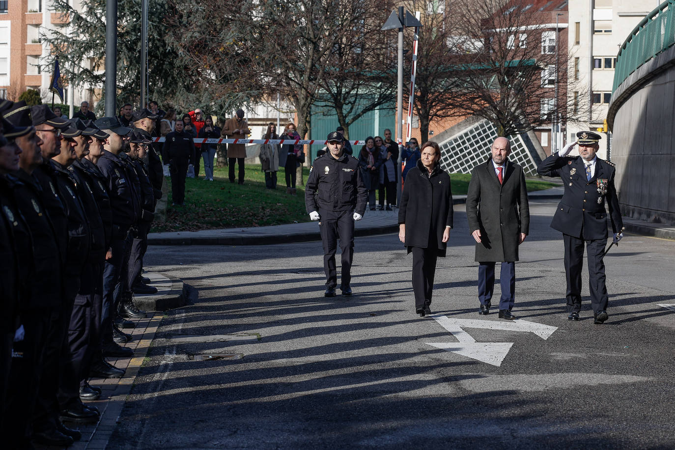 Gijón rinde homenaje a la Policía Nacional en su 200 aniversario