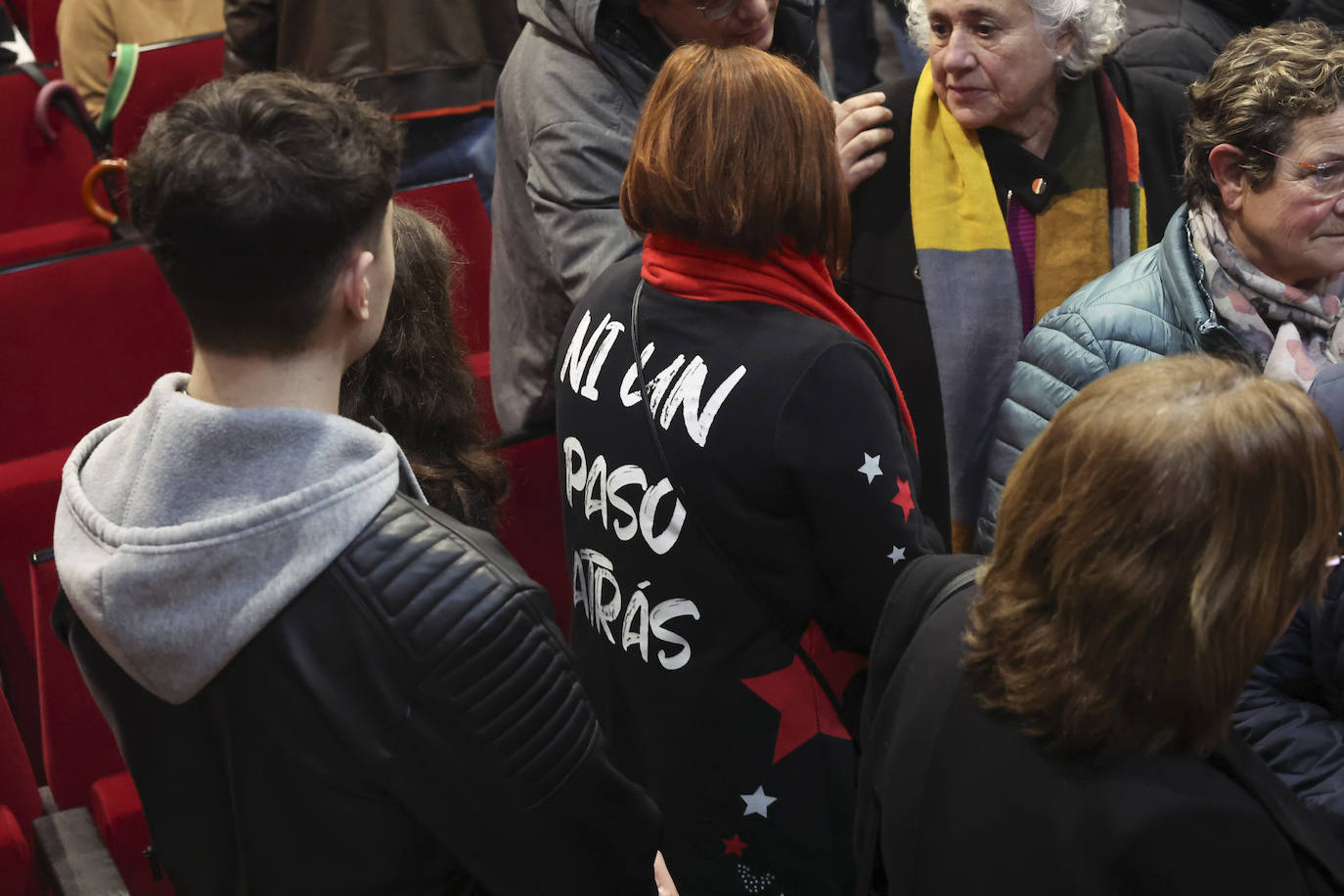 Multitudinario y emotivo adiós a Anita Sirgo, referente de la lucha obrera