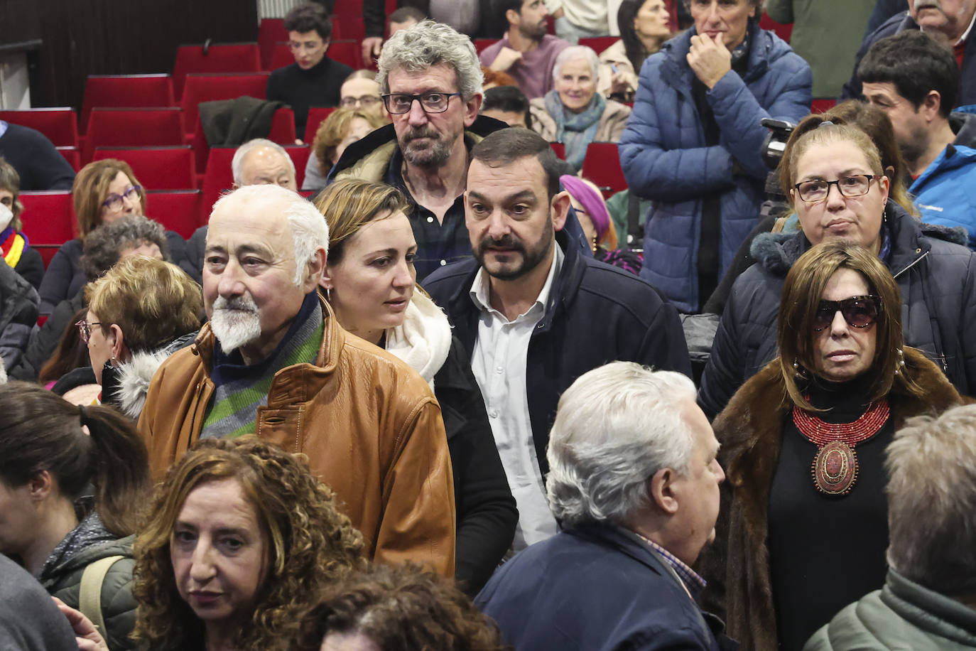 Multitudinario y emotivo adiós a Anita Sirgo, referente de la lucha obrera