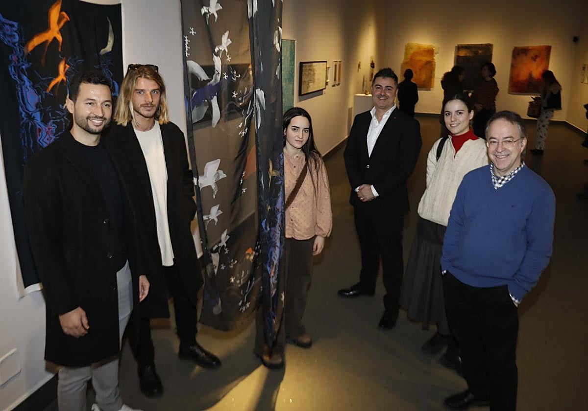 Aitor Martínez Valdajos, Iyán Castaño, Lucía García, Francisco de Asís, Paula Blanco y Luis Feás durante la inauguración.