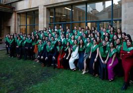 Todas las fotos de la graduación en la Facultad Jovellanos