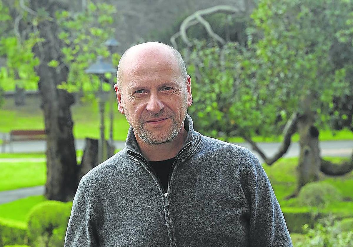 El avilesino Celestino Varela es cantante y gestor musical.