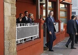 El Rey Felipe VI se fotografió con los clientes de Casa Lin.