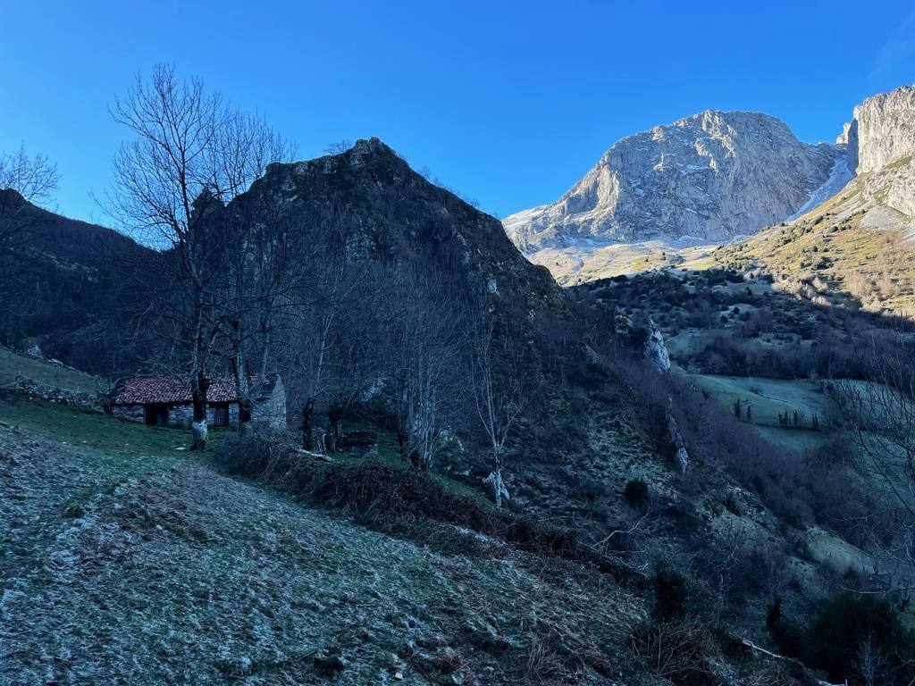 Tres rutas unidas que hacen un recorrido mágico: a las Foces del Pino, Los Pandos y Peña Melera