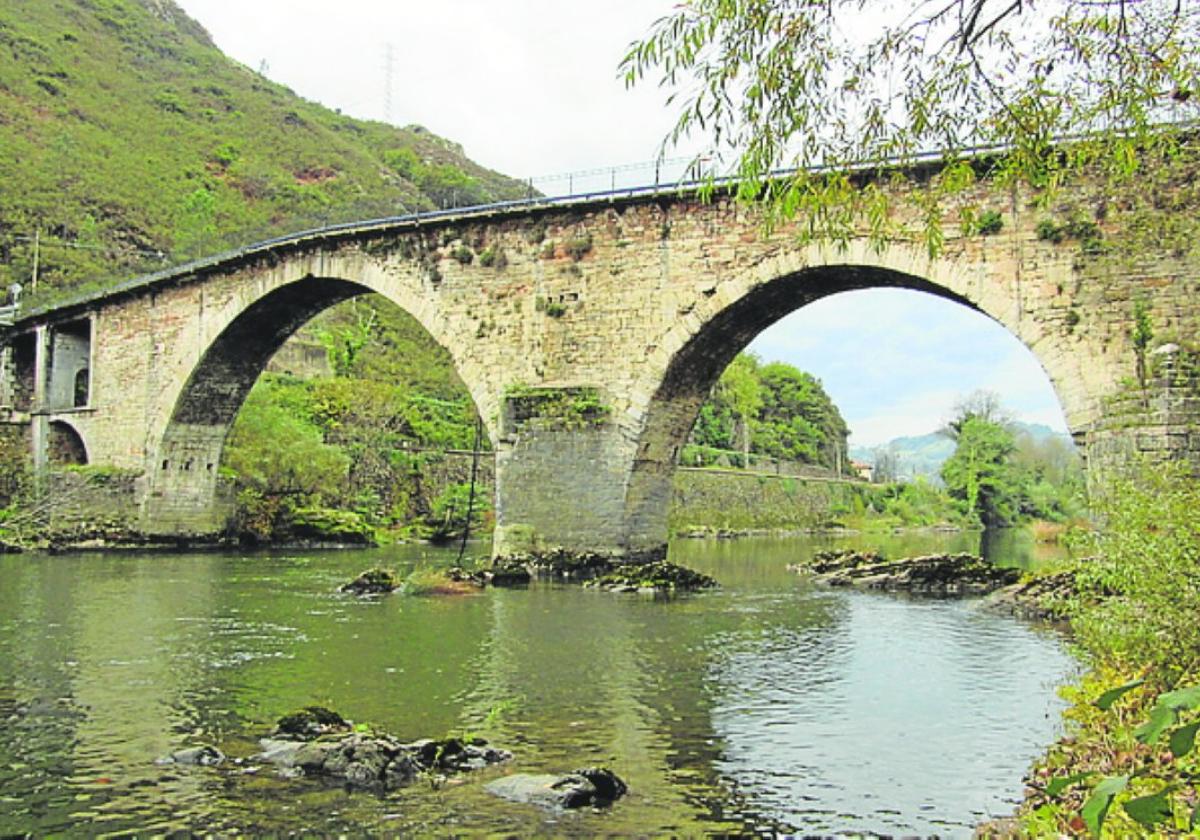 La ponte de Peñaflor, nel conceyu moscón.