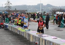 Varios de los participantes en el campeonato de láser run.