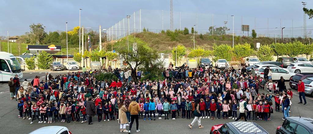 Así celebraron los colegios de Gijón el Día de la Paz