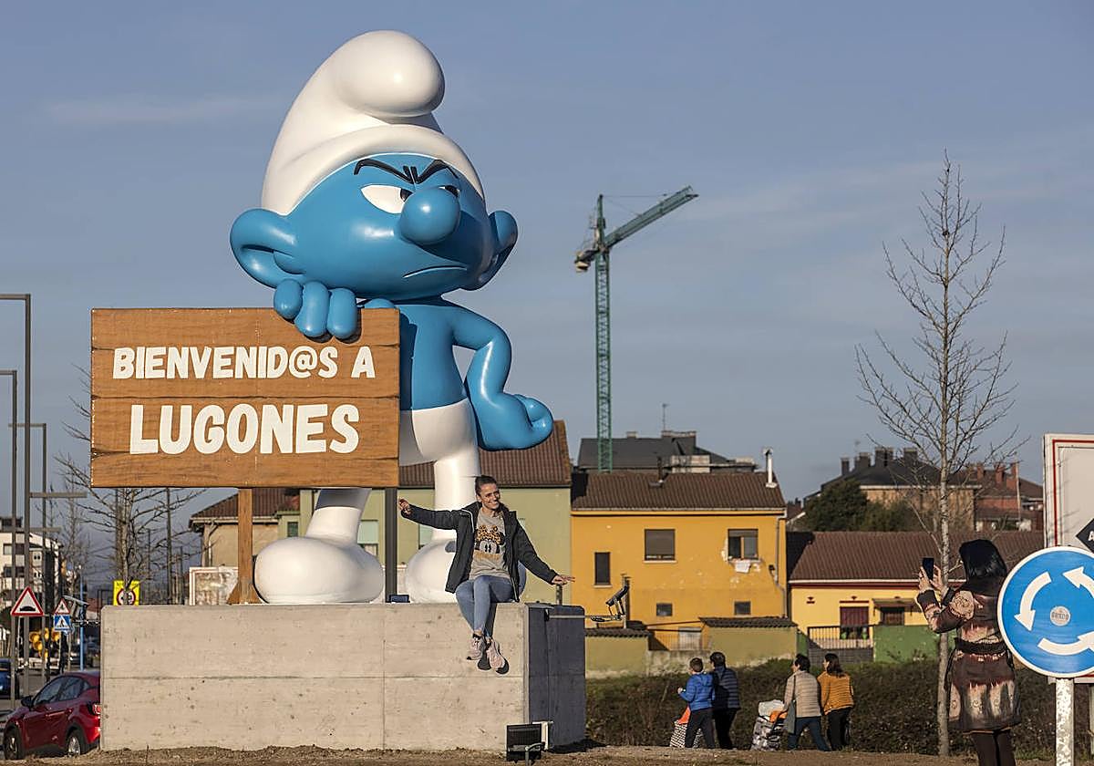 El Pitufo Gruñón de Lugones causa furor