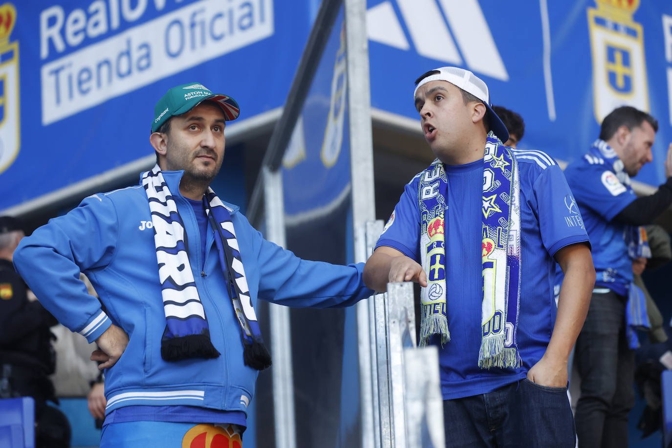 ¿Estuviste viendo el Real Oviedo - Eldense? ¡Búscate en las fotos del Tartiere!