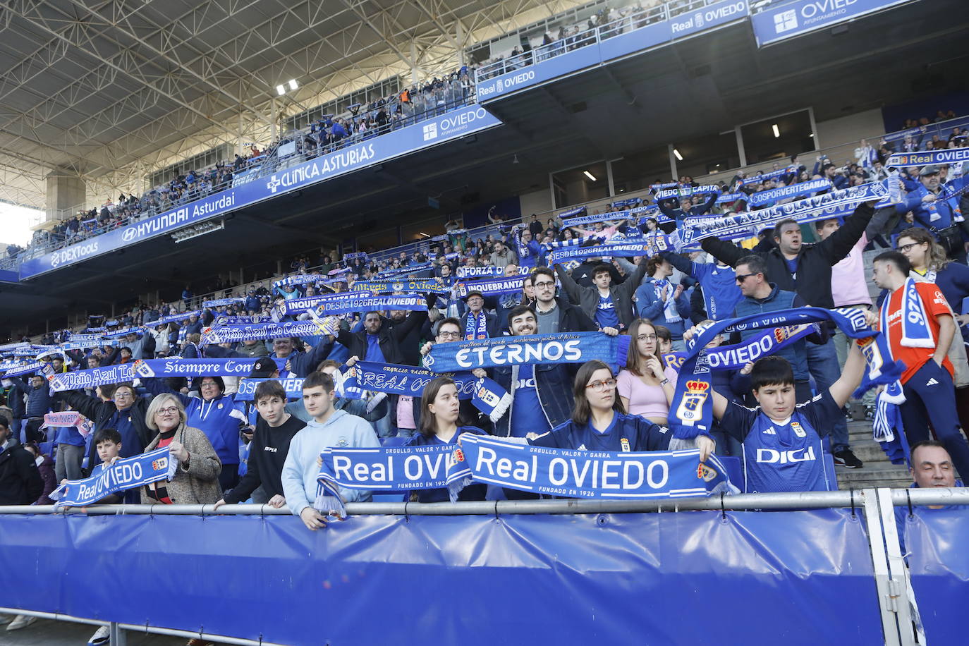 ¿Estuviste viendo el Real Oviedo - Eldense? ¡Búscate en las fotos del Tartiere!