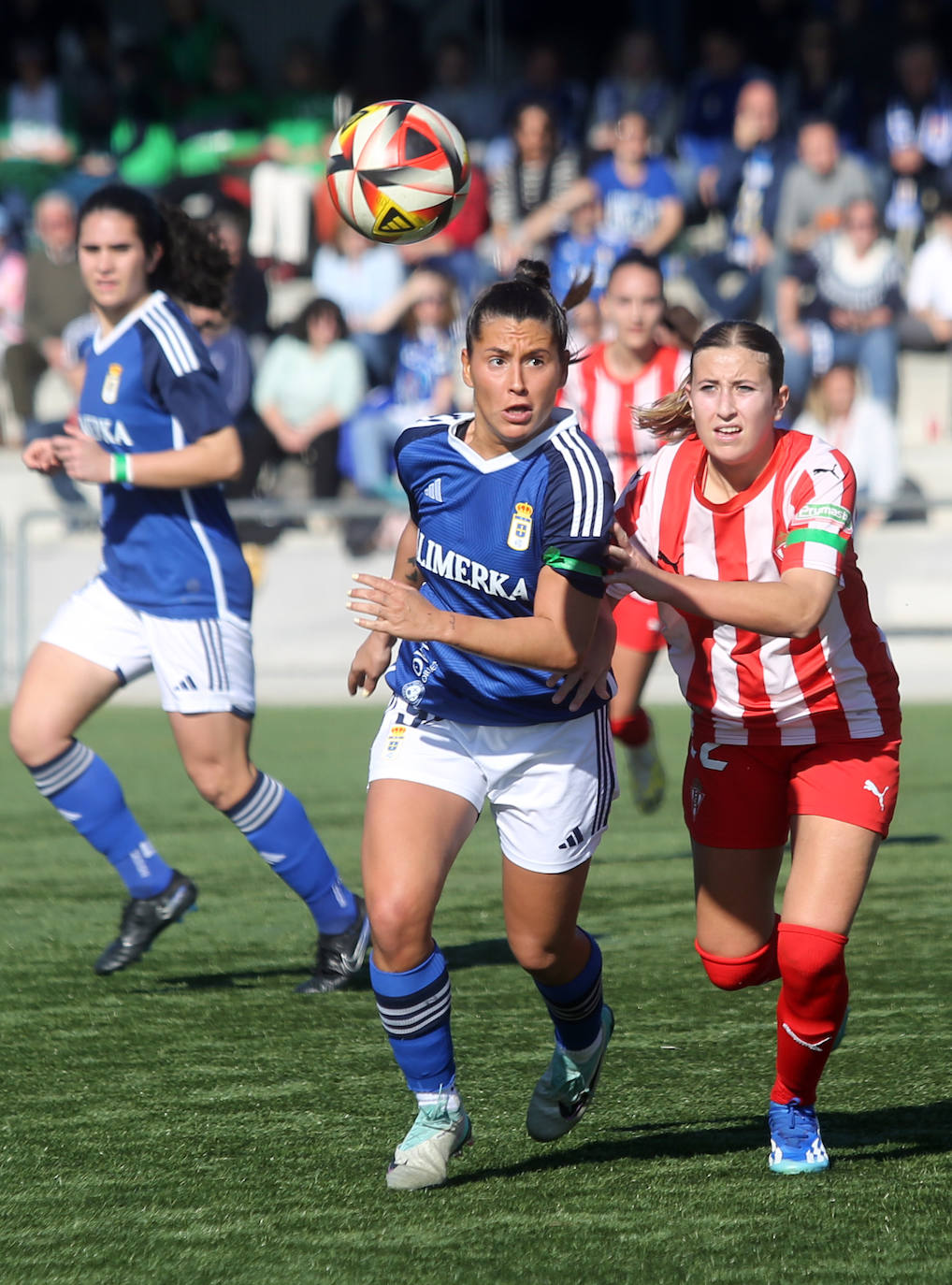 El derbi femenino Real Oviedo - Sporting de Gijón, en imágenes