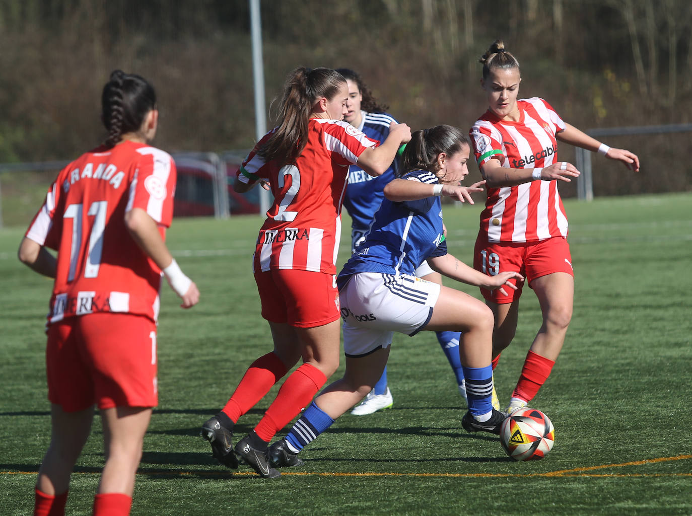 El derbi femenino Real Oviedo - Sporting de Gijón, en imágenes