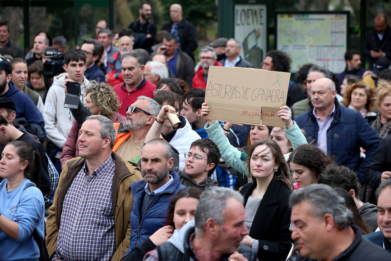 Tractorada en Asturias: las imágenes que deja la protesta del campo asturiano