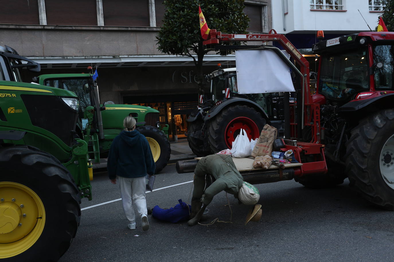 Así ha sido la tractorada en Oviedo de este viernes