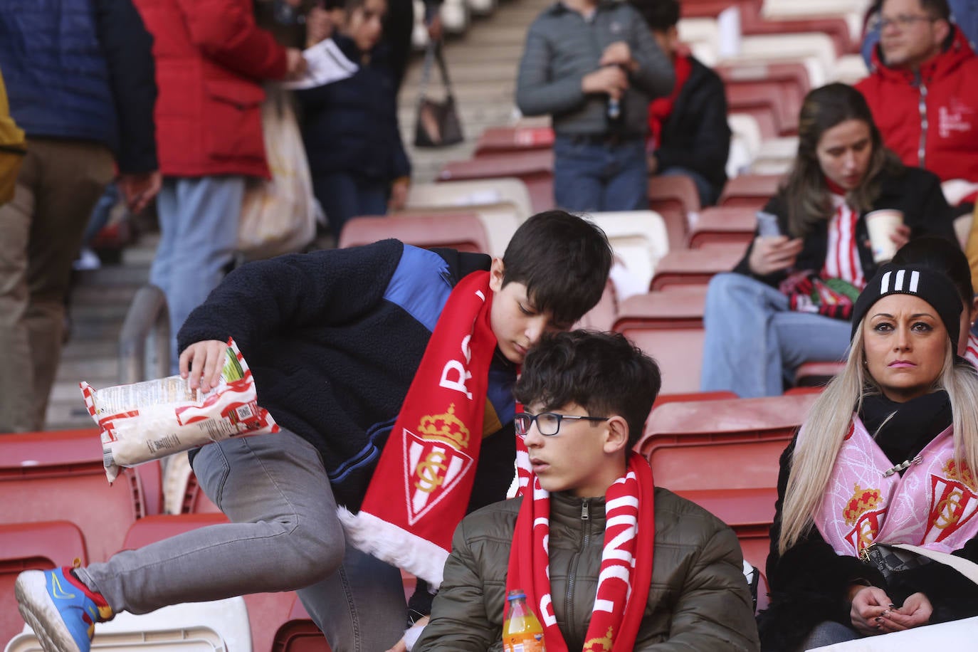 ¿Estuviste en el Sporting - Real Oviedo? ¡Búscate!