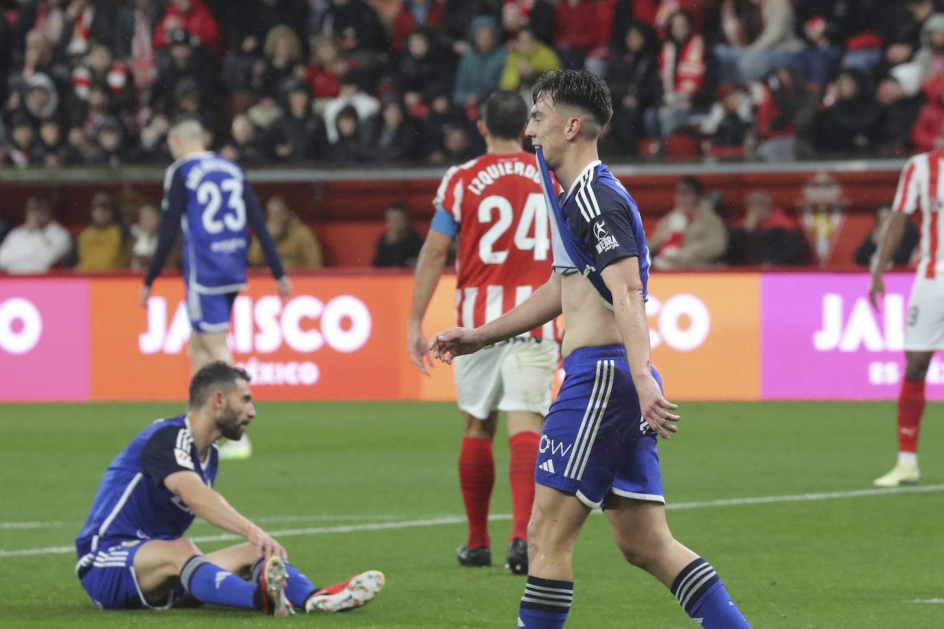 Las mejores imágenes del derbi Sporting - Real Oviedo