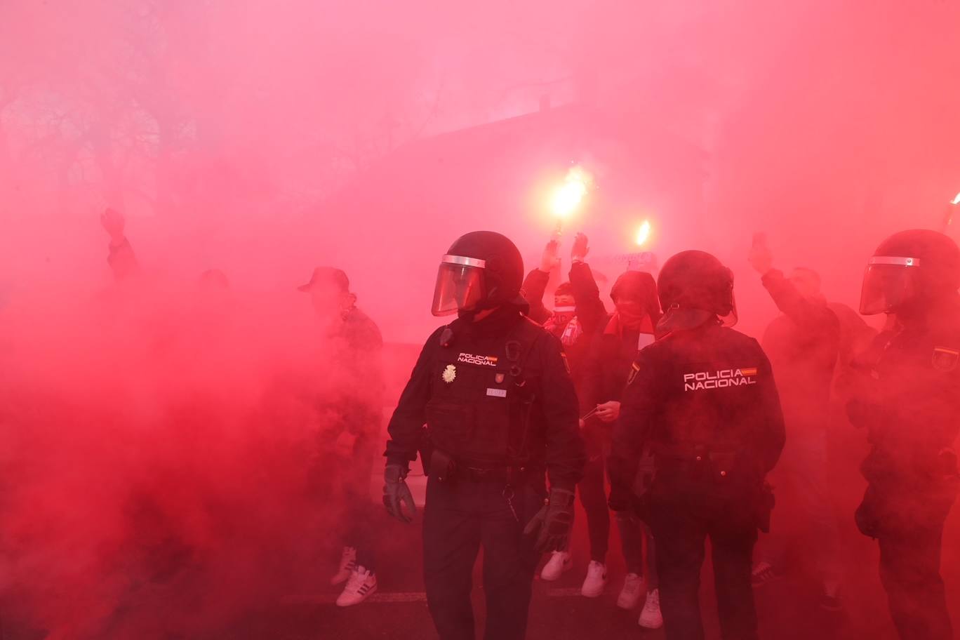 Así fue la llegada del Sporting a El Molinón, en imágenes