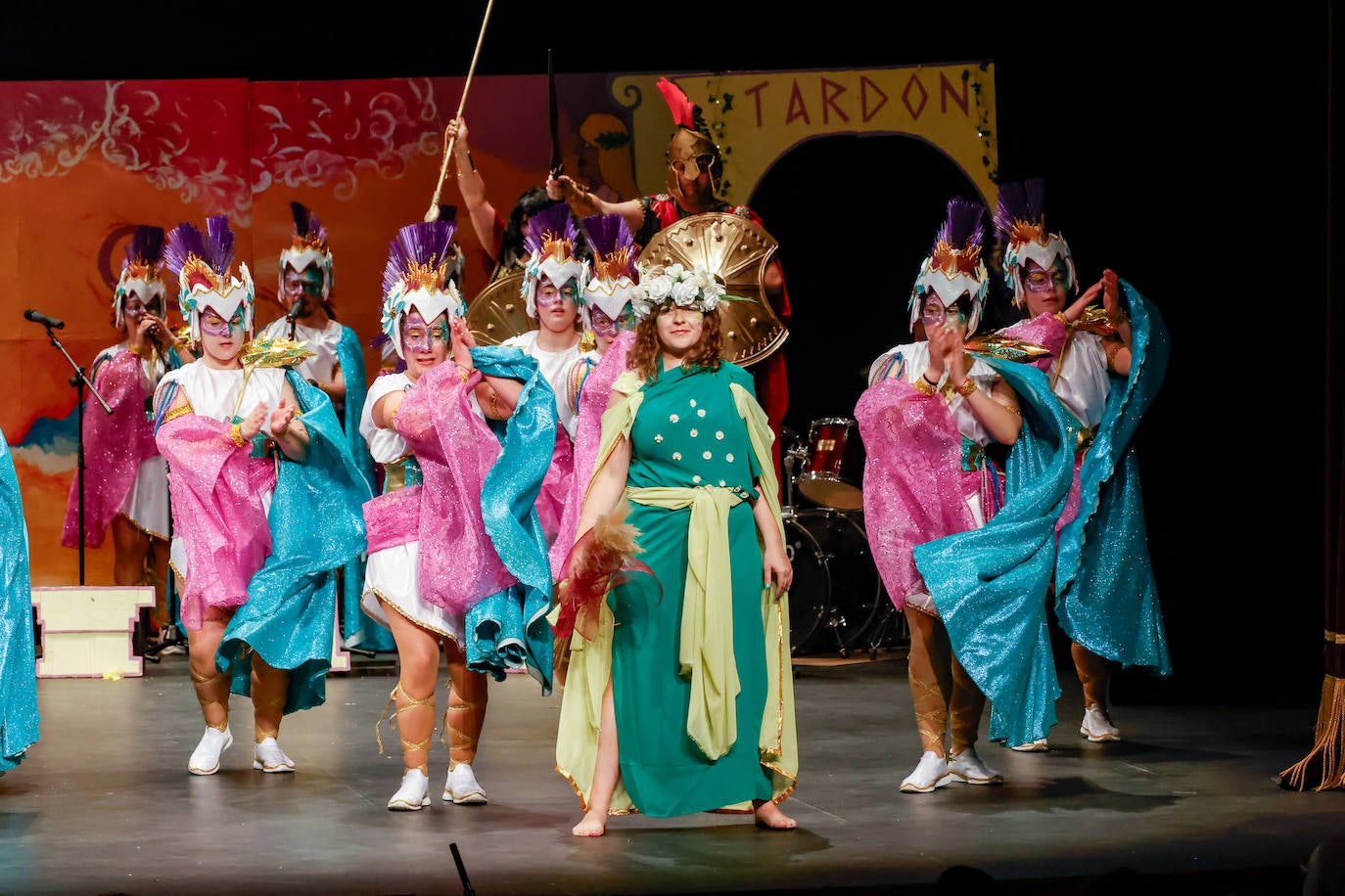 Las charangas llenan el Teatro Jovellanos por segundo día