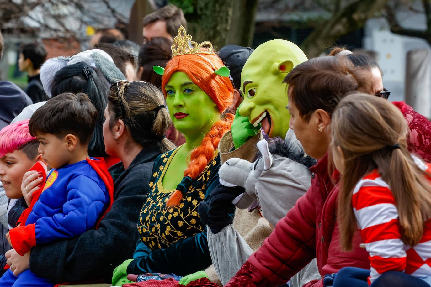 Multitudinario desfile infantil en Gijón: ilusión a todo color en el antroxu de los peques