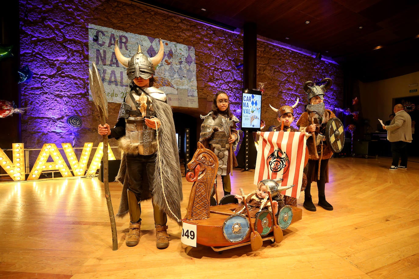 Diversión y color en el concurso de disfraces infantil de Oviedo