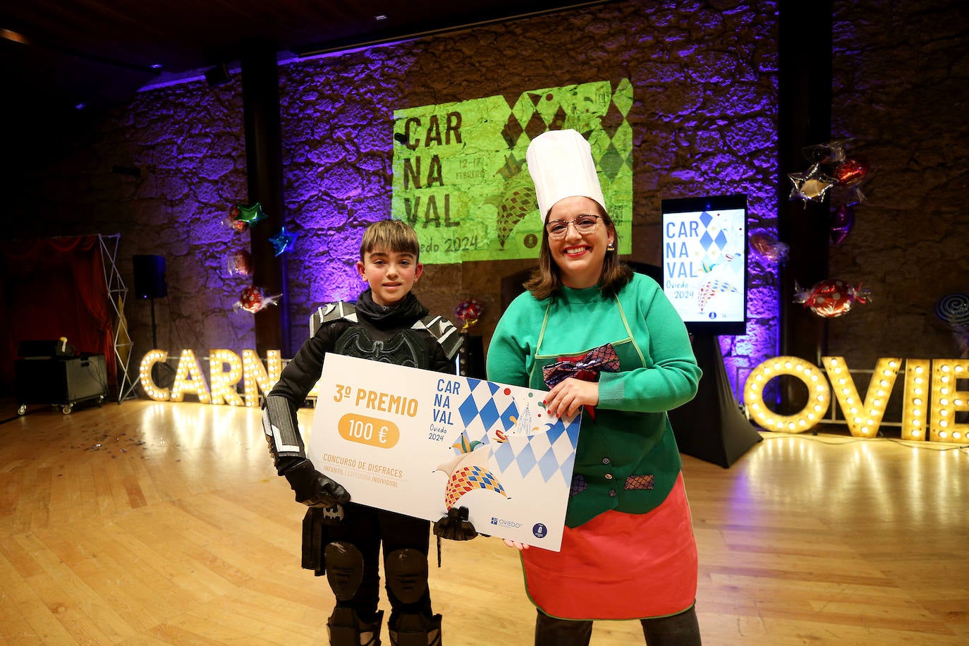 Diversión y color en el concurso de disfraces infantil de Oviedo