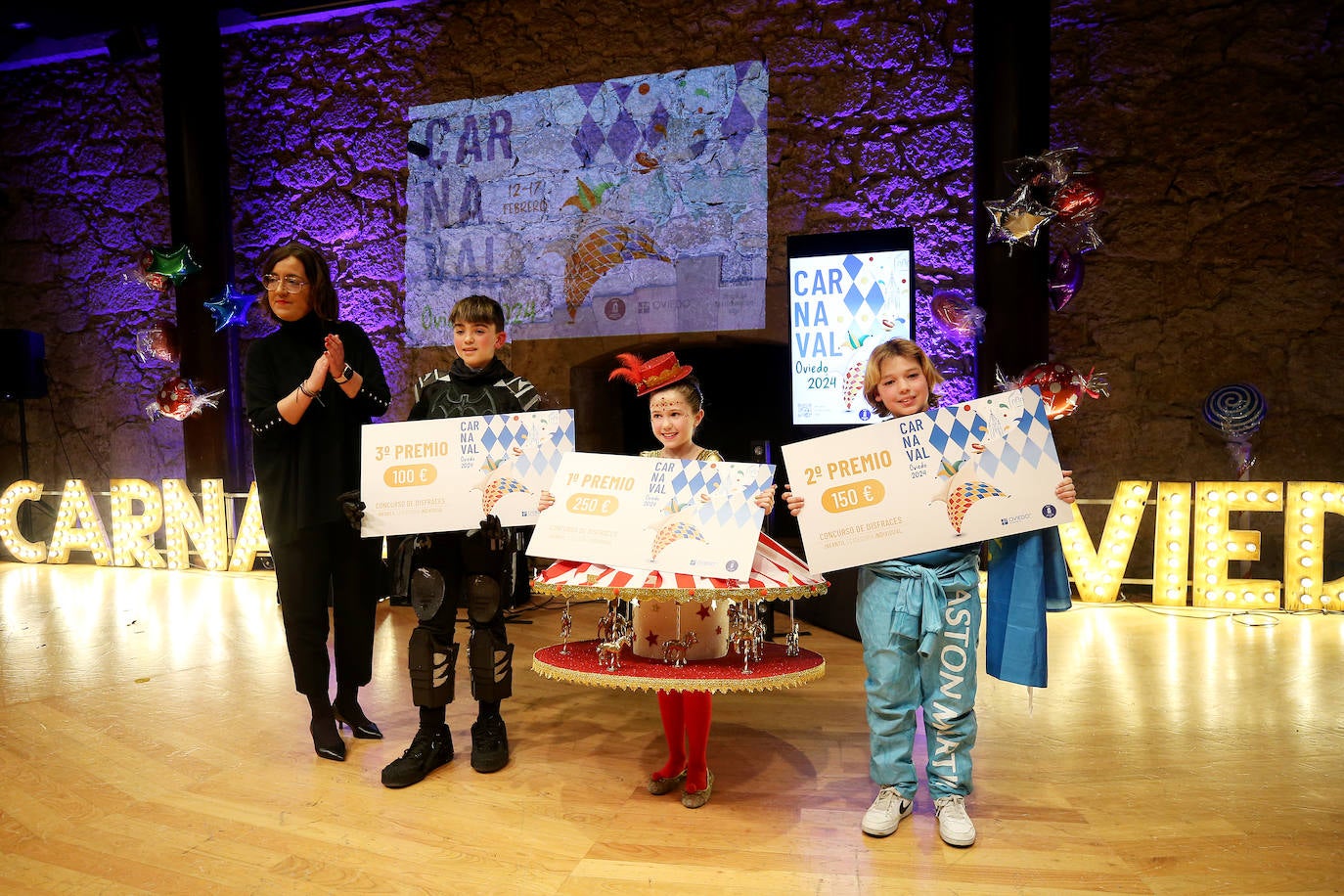 Diversión y color en el concurso de disfraces infantil de Oviedo