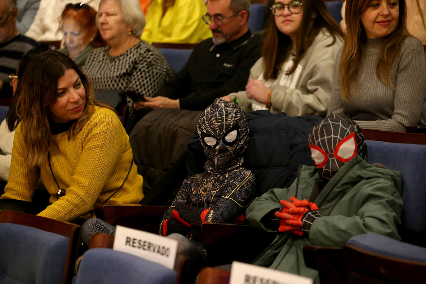 Diversión y color en el concurso de disfraces infantil de Oviedo