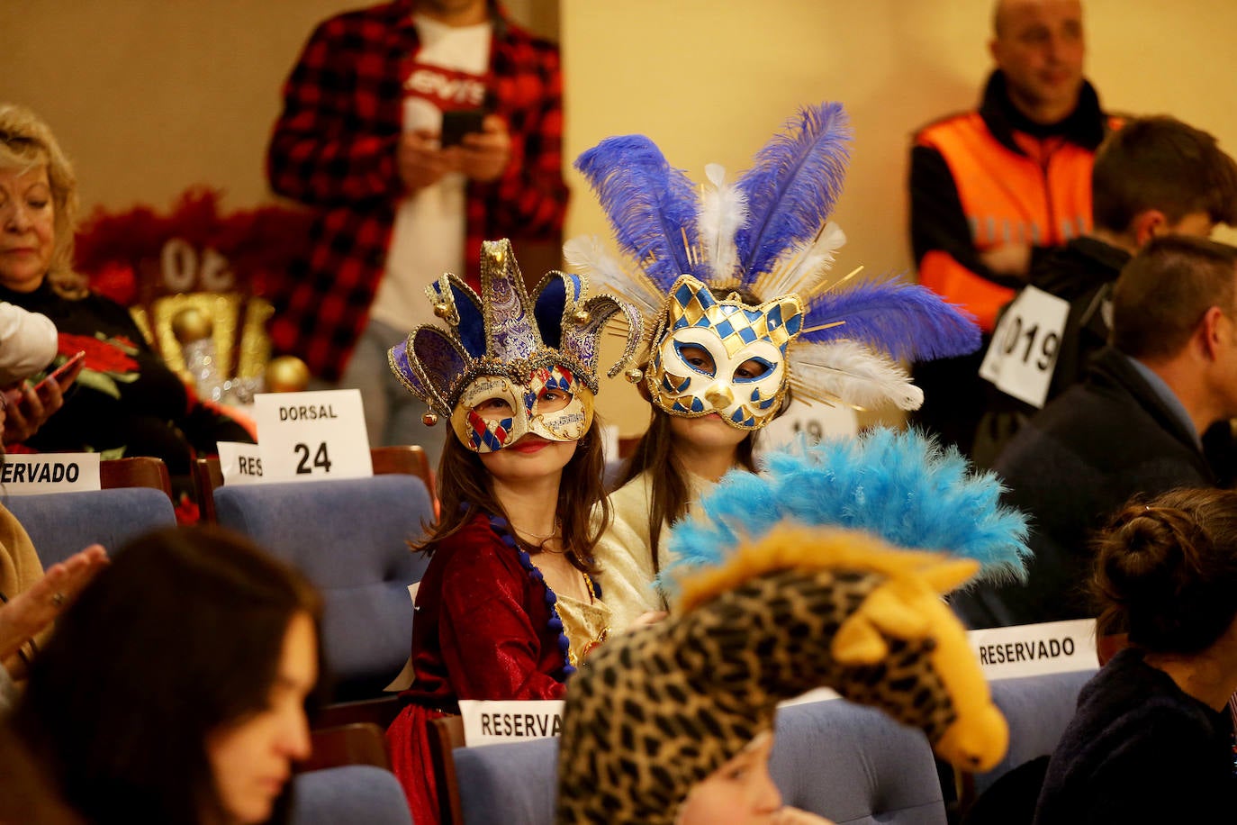 Diversión y color en el concurso de disfraces infantil de Oviedo