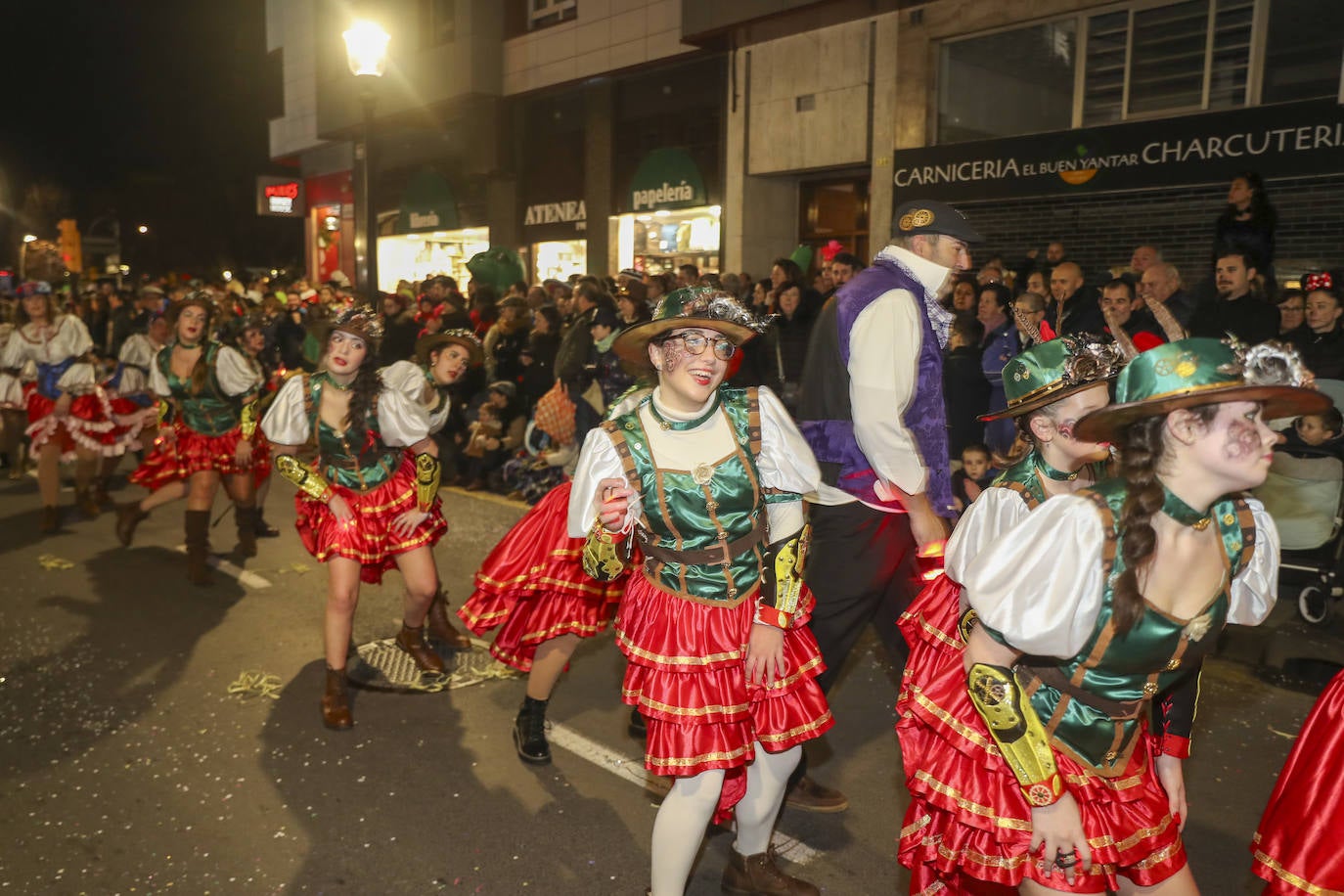 Así fue el desfile de carnaval de Gijón: una multitud y despliegue de originalidad