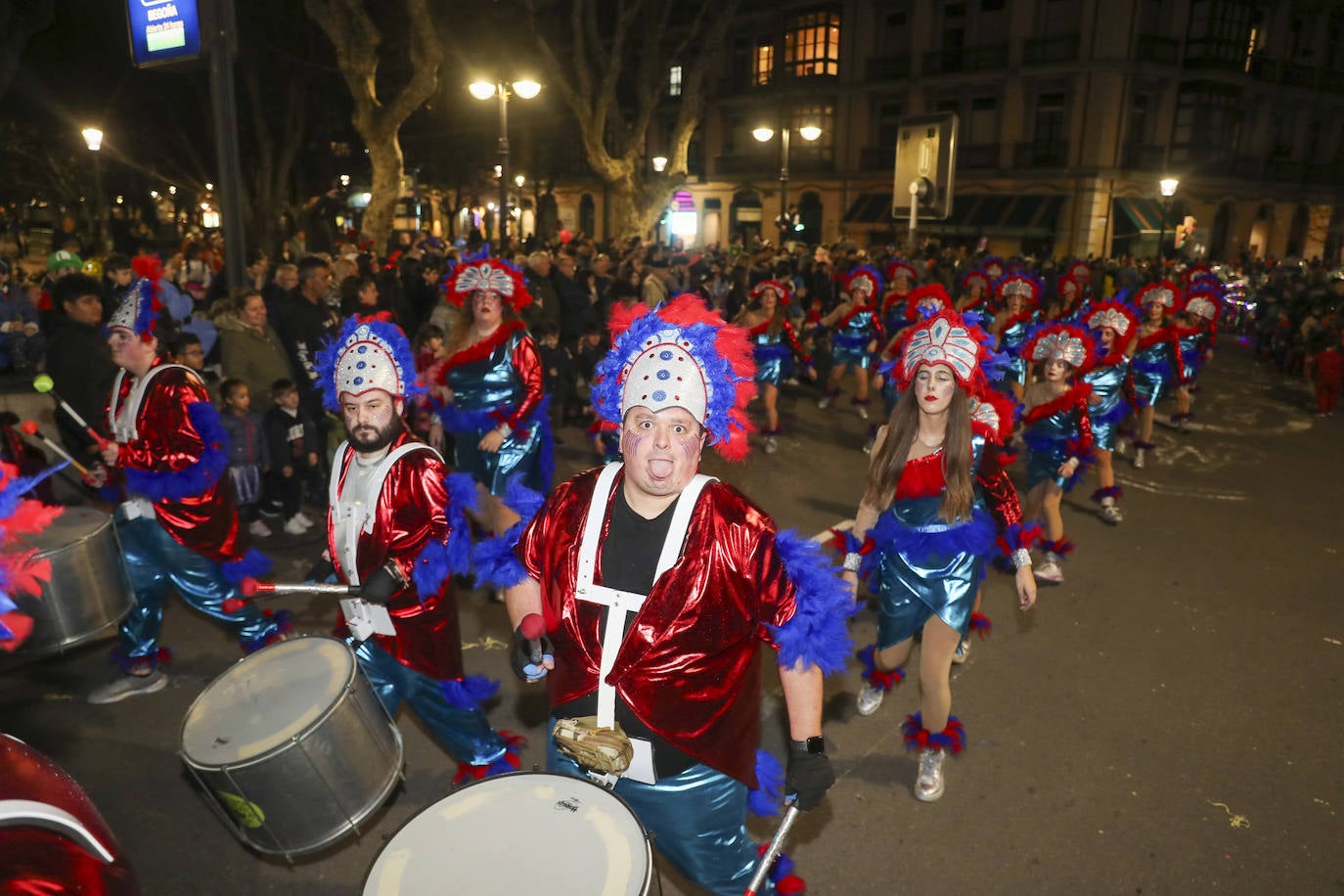 Así fue el desfile de carnaval de Gijón: una multitud y despliegue de originalidad