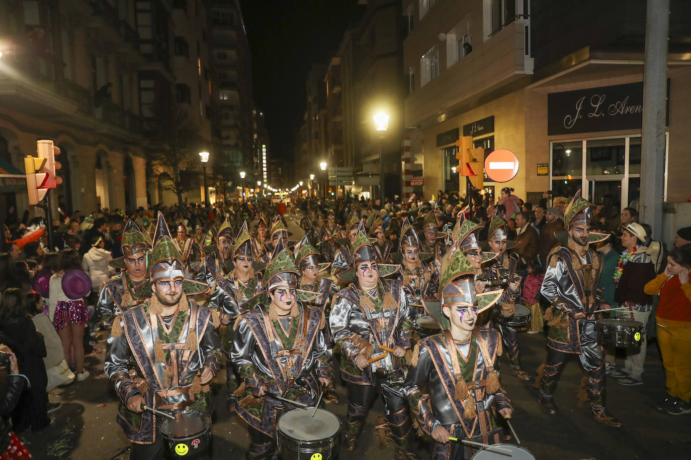 Así fue el desfile de carnaval de Gijón: una multitud y despliegue de originalidad