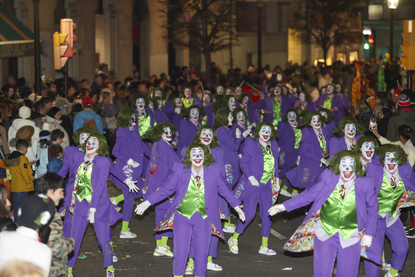 Así fue el desfile de carnaval de Gijón: una multitud y despliegue de originalidad