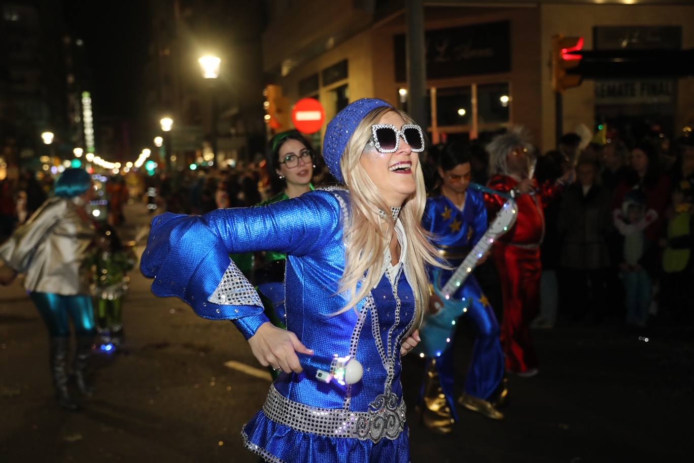 Así fue el desfile de carnaval de Gijón: una multitud y despliegue de originalidad