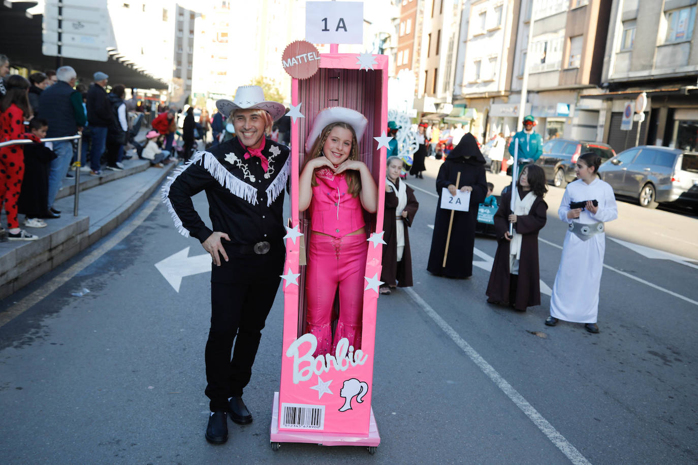 Diversión por las calles de Siero: así fue el gran desfile de carnaval