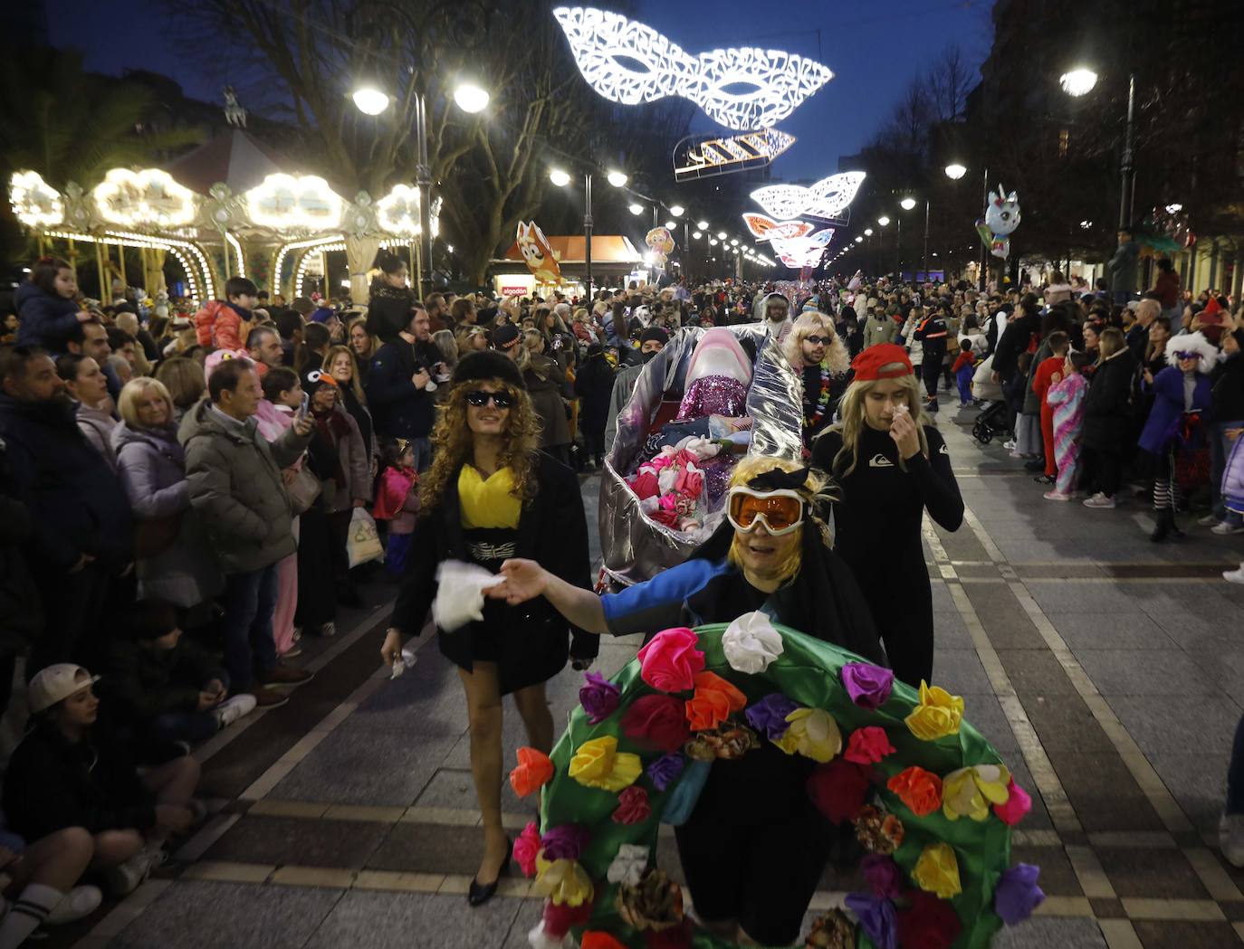 Gijón despide a su sardina y pone fin al Antroxu: todas las imágenes del Martes de Carnaval