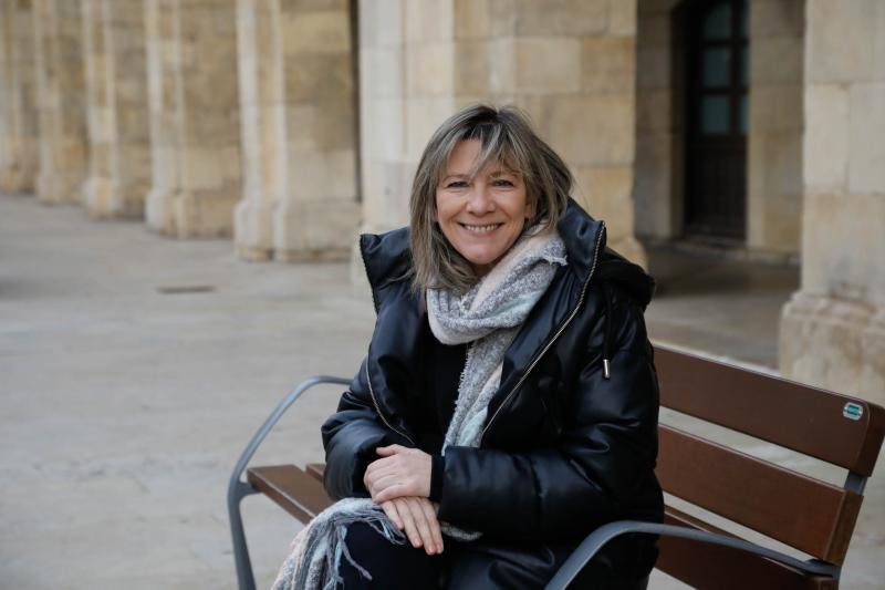 Esther Llamazares, en la plaza del Ayuntamiento.