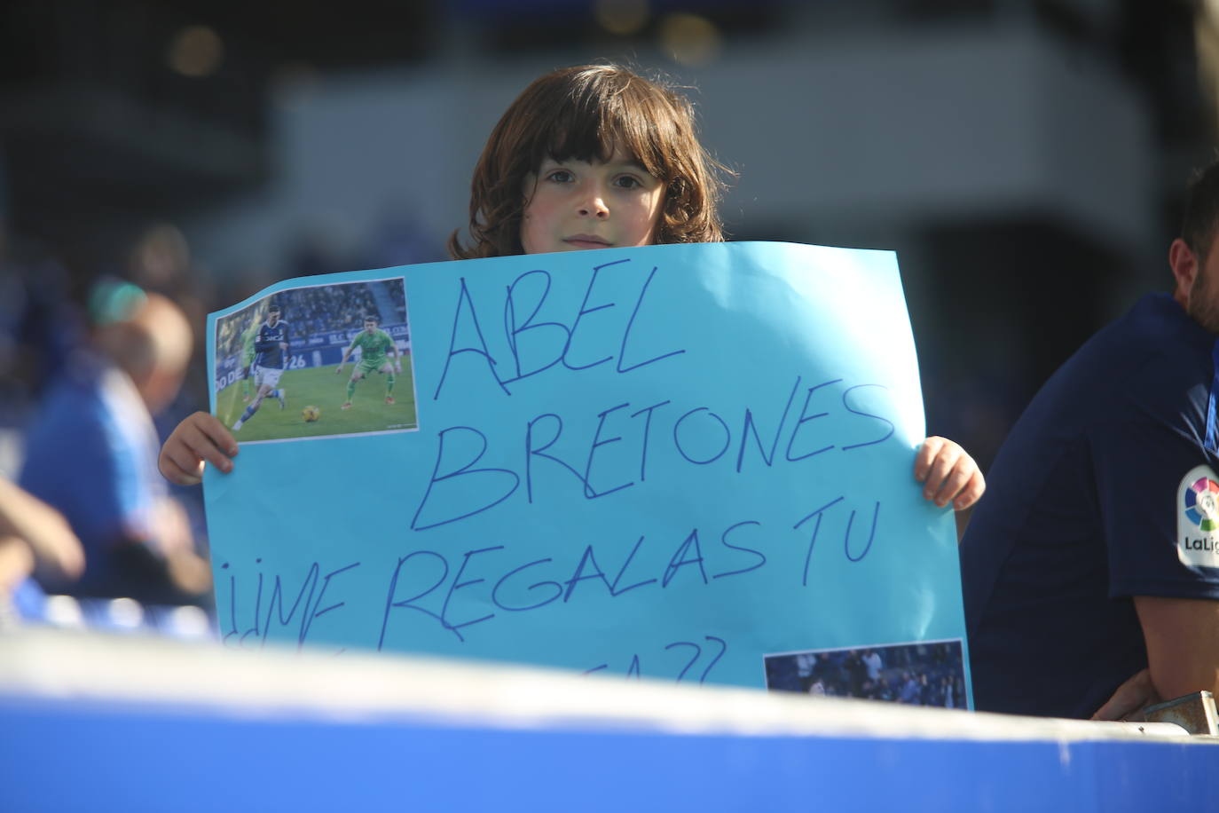 ¿Estuviste viendo el Oviedo - Burgos en el Tartiere? ¡Búscate en las fotos!