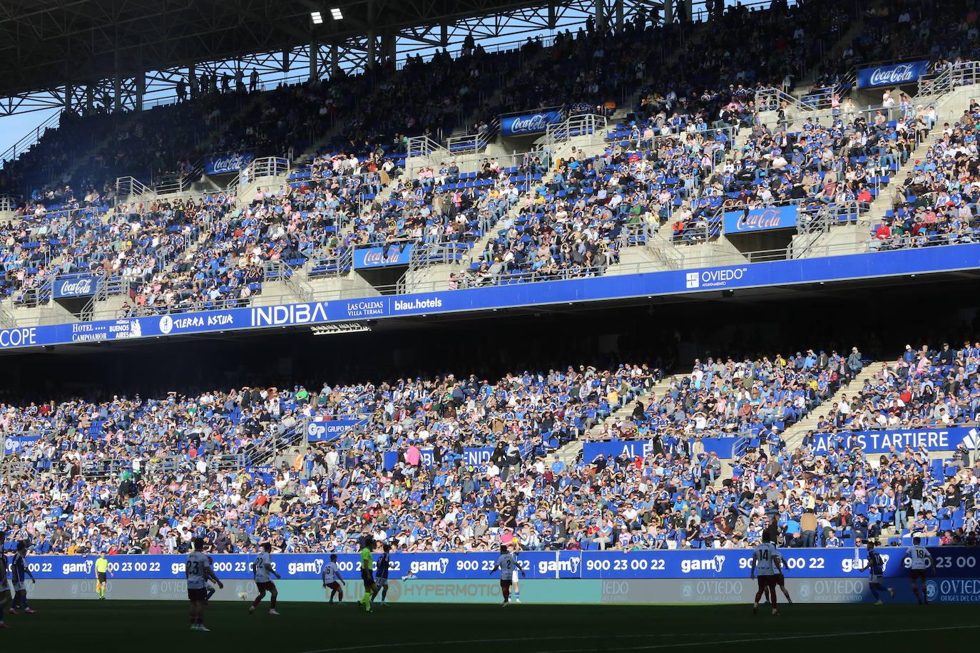 ¿Estuviste viendo el Oviedo - Burgos en el Tartiere? ¡Búscate en las fotos!