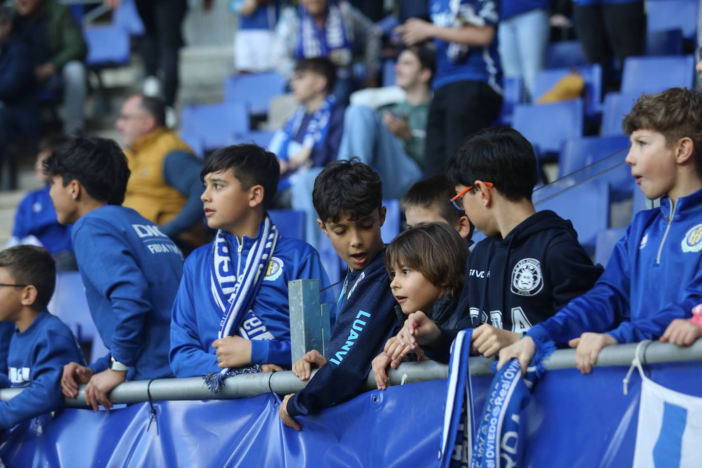 ¿Estuviste viendo el Oviedo - Burgos en el Tartiere? ¡Búscate en las fotos!