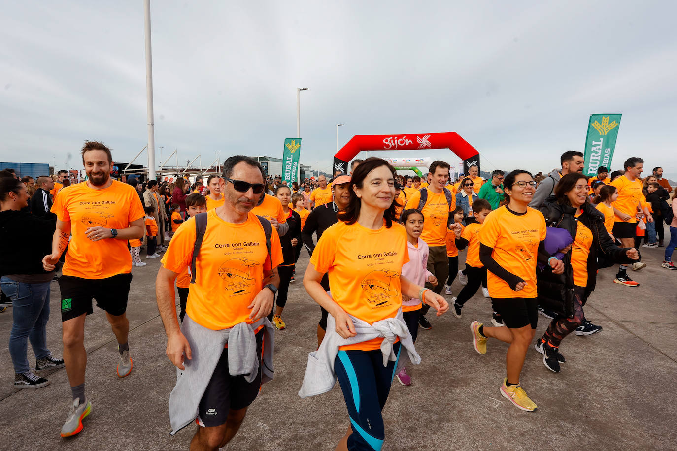 Las imágenes de la carrera Galbán en Gijón